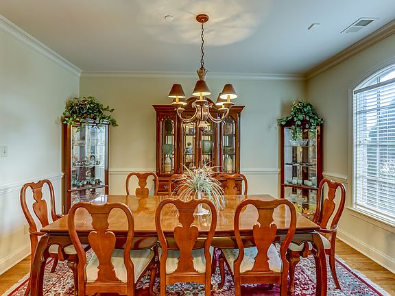 2nd image of 3059 Poplar Grove Ln