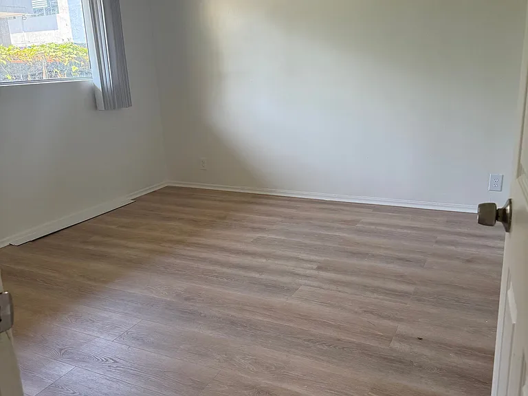 1538 N Detroit St #2 — Photo 5