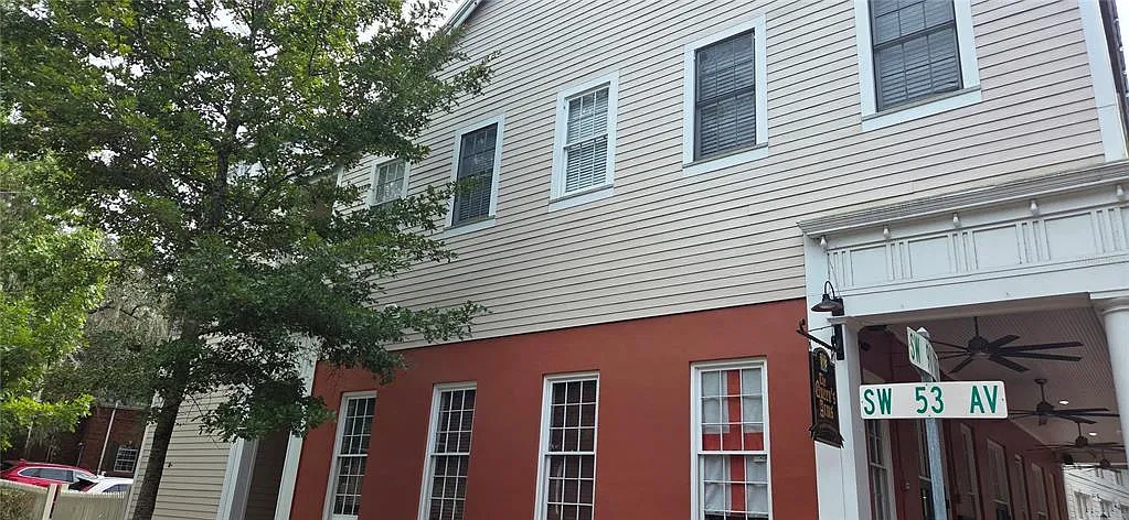 2 bed, 2.0 bath, 1098 sqft, $2,000 — Photo 1