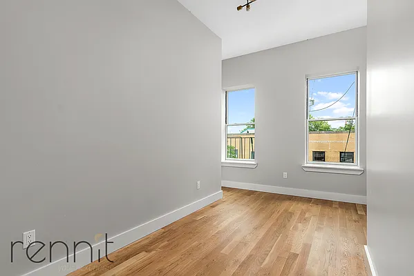 Rented by Rennit Inc. | media 3