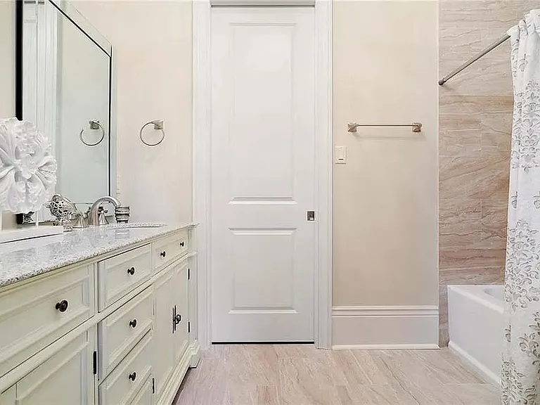 841 Aurora Ave — Photo 11