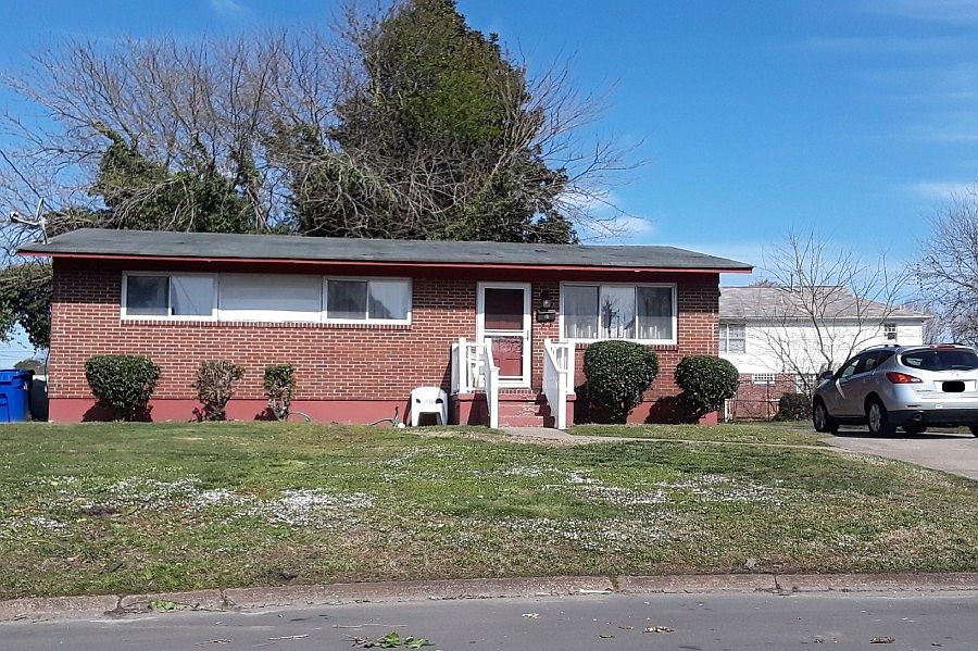1st image of 918 Dandridge Dr