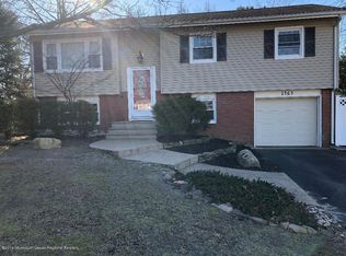 1565 Windsor Ave, Toms River, NJ