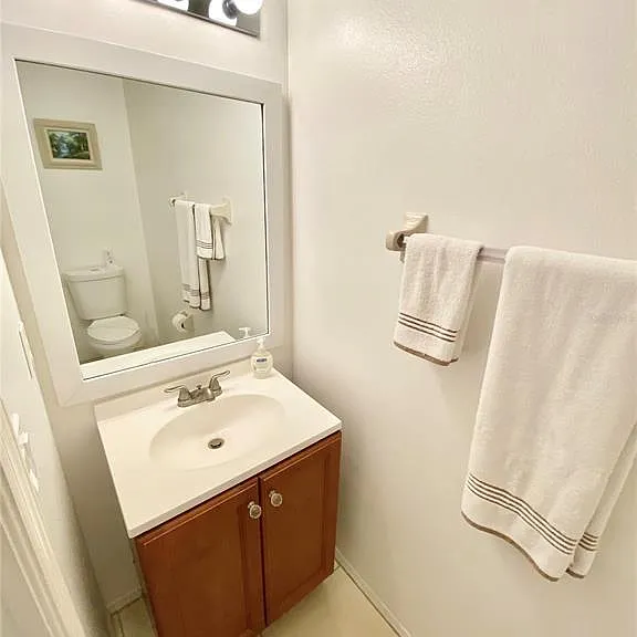 4762 Windwood Dr — Photo 3