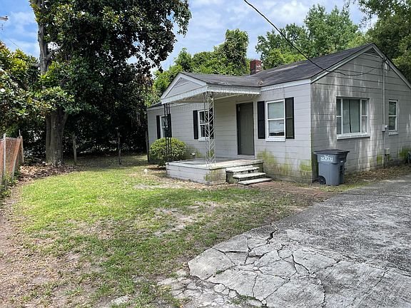 2nd image of 2055 Polar Dr