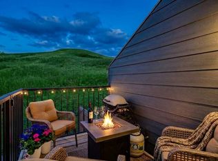 228 S Cranbrook Sq SE, Calgary, AB T3M3E3