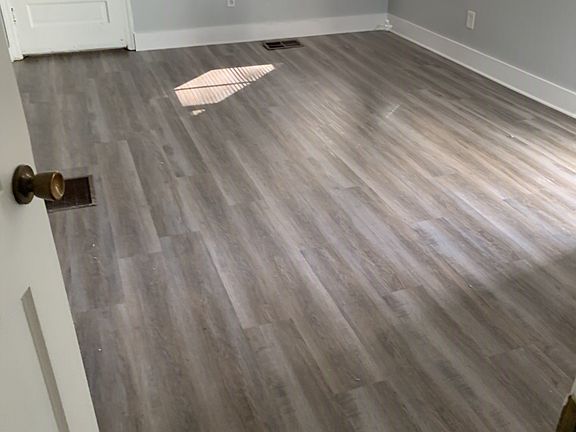 5th image of 1120 Hayne Rd #1