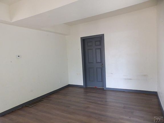 4th image of 2627 E Routt Ave