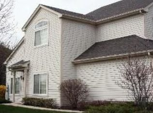 255 Thornwood Way UNIT A, South Elgin, IL 60177