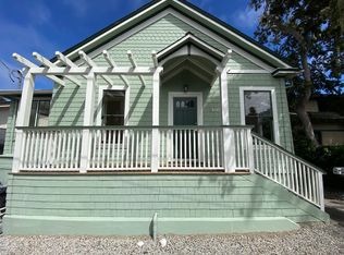 247 Walnut St, Pacific Grove, CA 93950