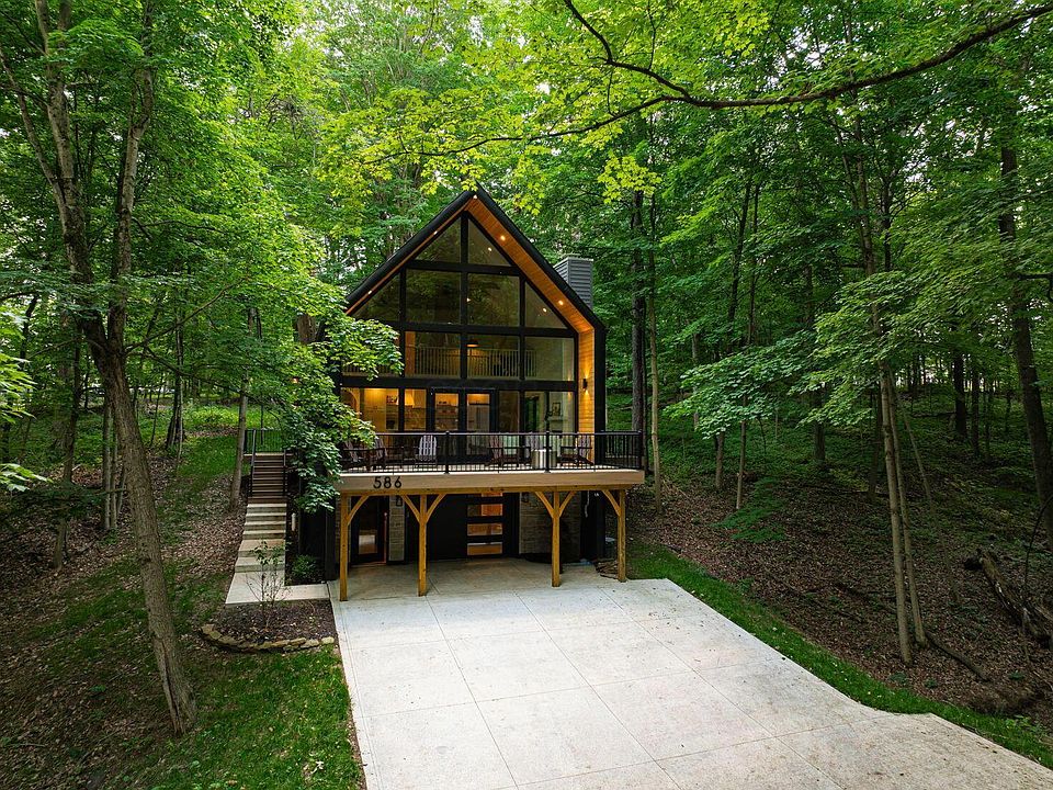 586 Crabapple Dr, Howard, OH 43028 | Zillow