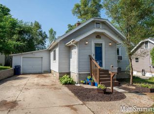1410 Walnut St NE, Grand Rapids, MI 49503