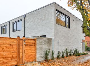 1404 Dufferin St, Toronto, ON M6H 4C8