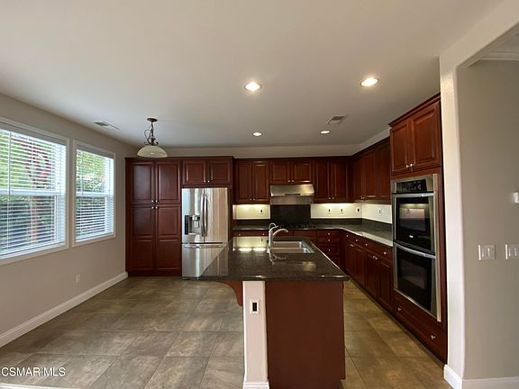 2nd image of 3803 Bridgeview Ln