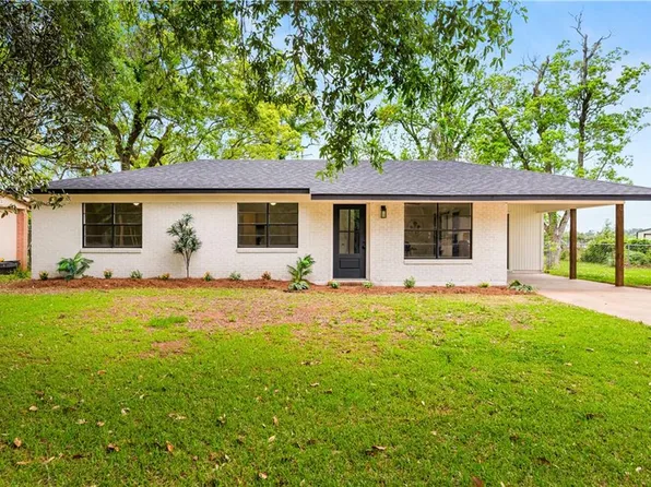 5113 Benjamin St, Alexandria, LA 71303