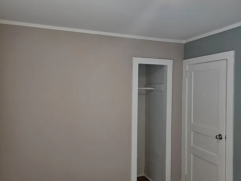 300 Knolls St — Photo 12