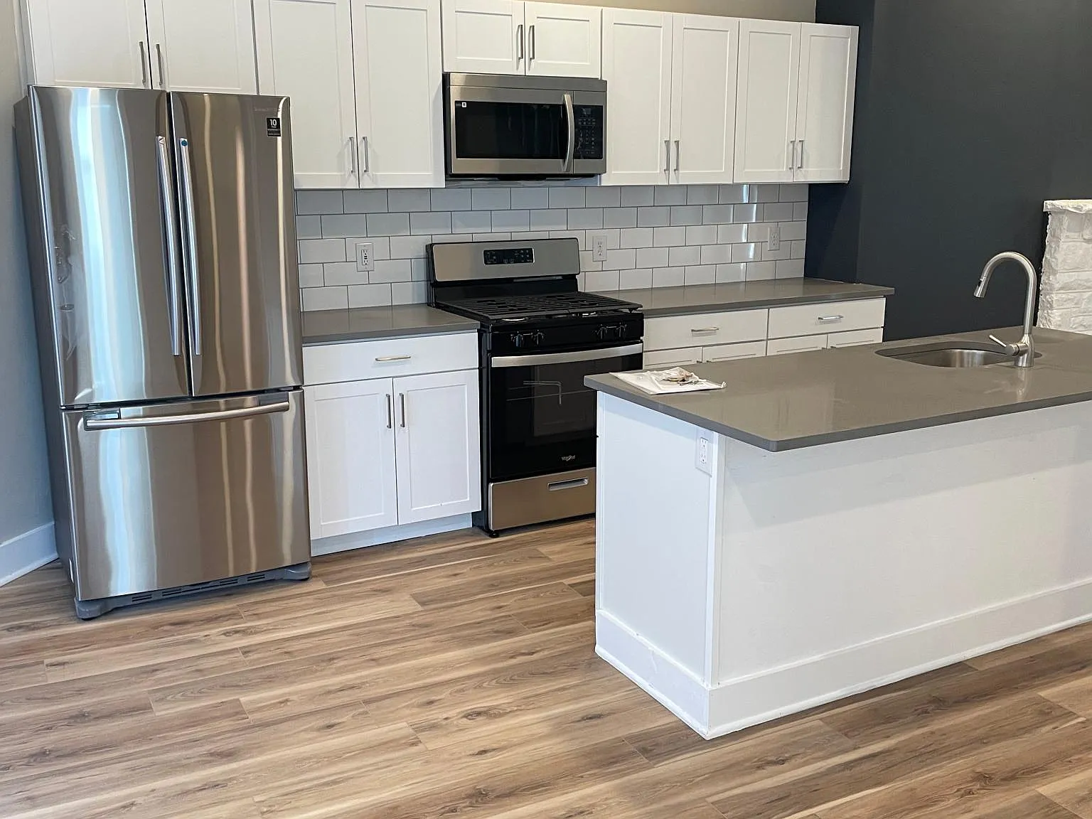 720 Southern Ave — Photo 3