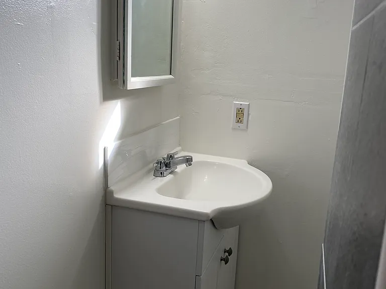 33172 Ocean Hill Dr #2 — Photo 12