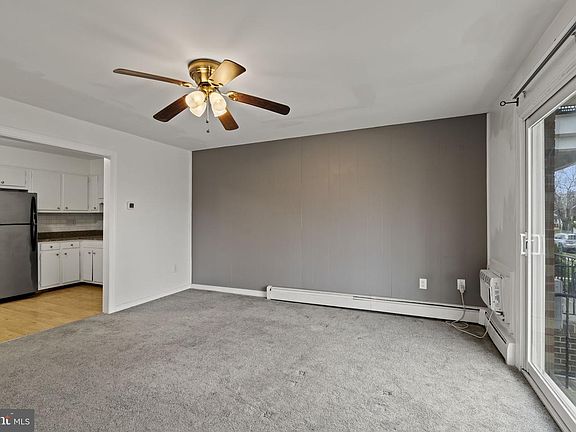 4th image of 133 Dartmouth Ave