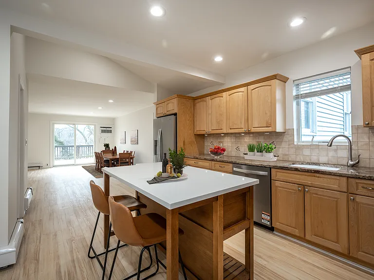 14 Deane Pl — Photo 11