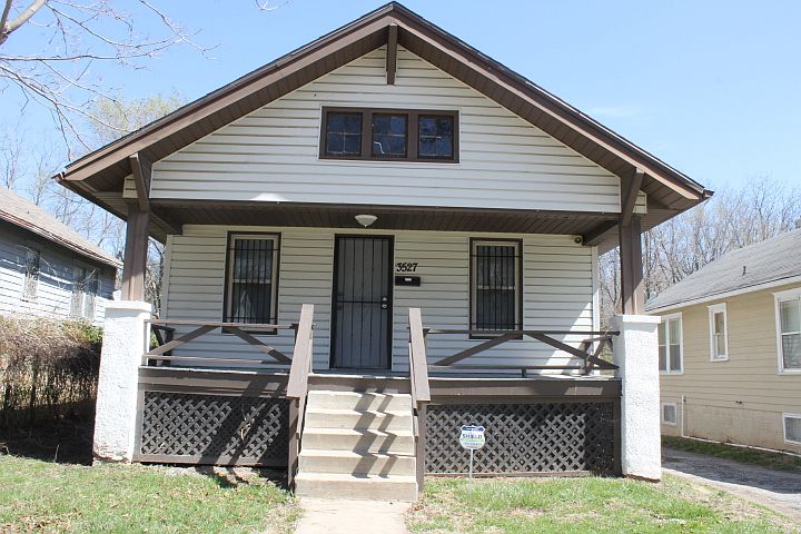 1st image of 3527 Mersington Ave