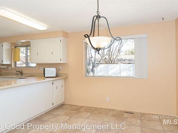 2nd image of 172 N Midland Blvd