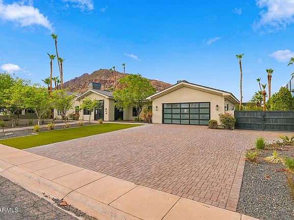 3rd image of 6246 E HILLCREST Boulevard