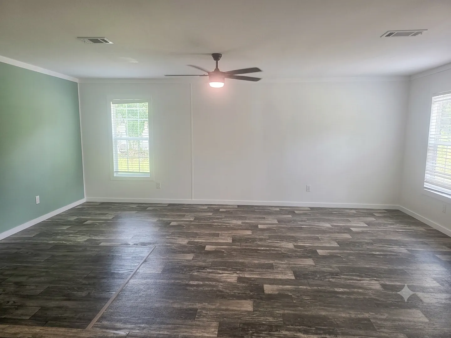 Call To Book 3 Bedroom 2 Bathroom Manufactured House — Photo 4