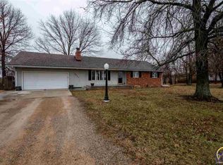 9044 NW Rochester Rd, Topeka, KS 66617