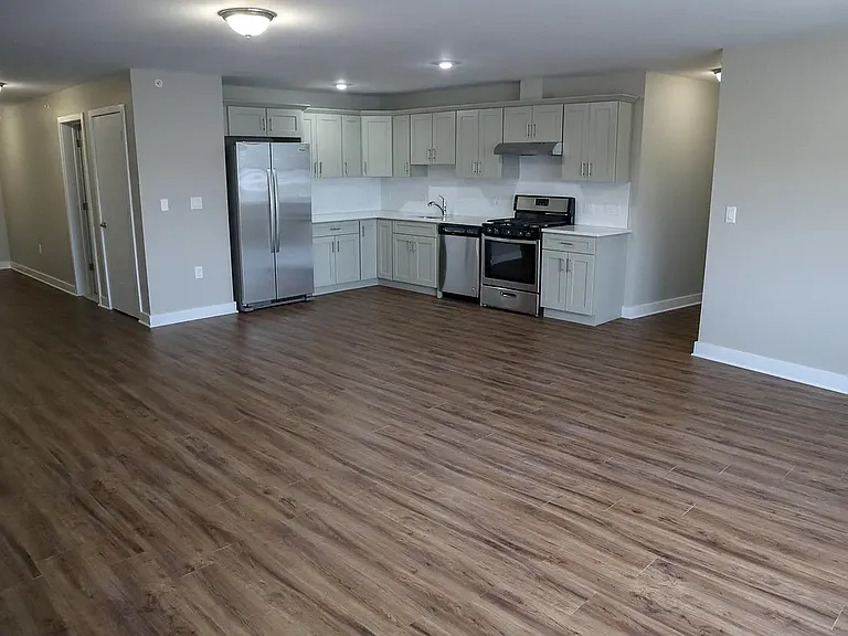 437 Mulberry St #301 — Photo 9