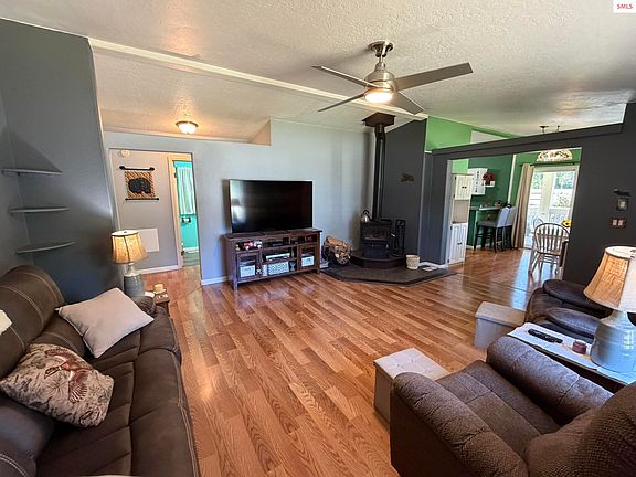 4th image of 52 Meadowlark Dr