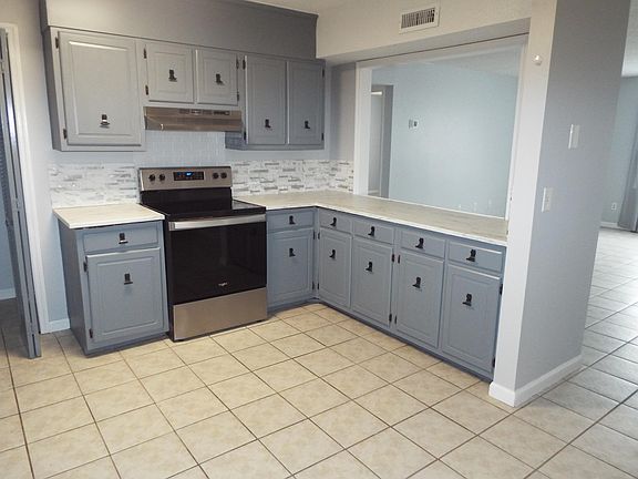 5th image of 2150 Spoleto Ln APT B7