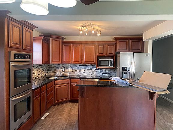4th image of 3641 Janney Ln