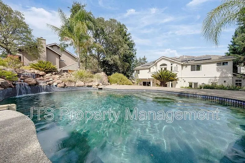 4210 Mepham Ct