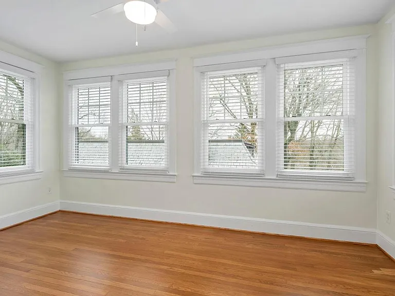 3643 Jenifer St NW — Photo 32