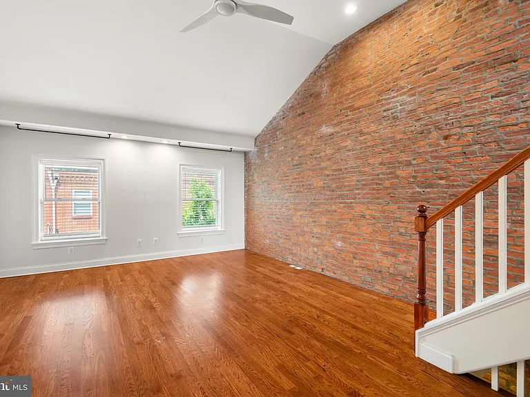 751 S Marvine St — Photo 28