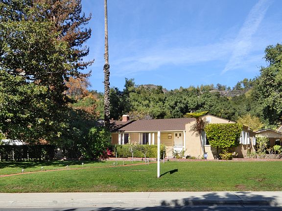 4th image of 2703 E Glenoaks Blvd