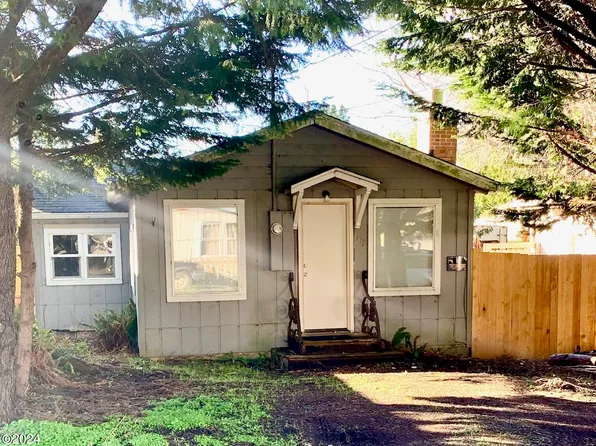 719 SE Reef Ave, Lincoln City, OR 97367