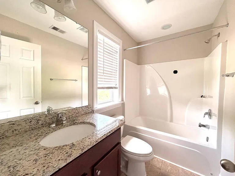 4217 Scharite St — Photo 13