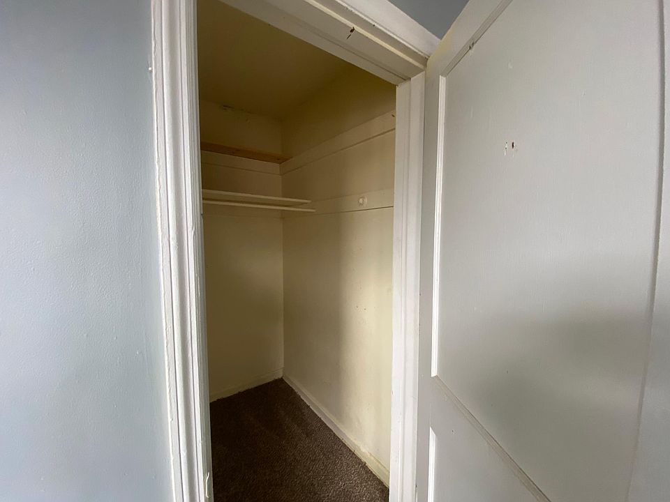 Bedroom Closet
