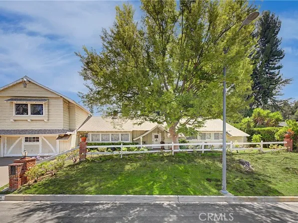 4054 Sapphire Dr, Encino, CA 91436