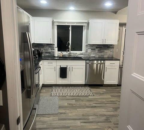 2nd image of 15076 Emmet St