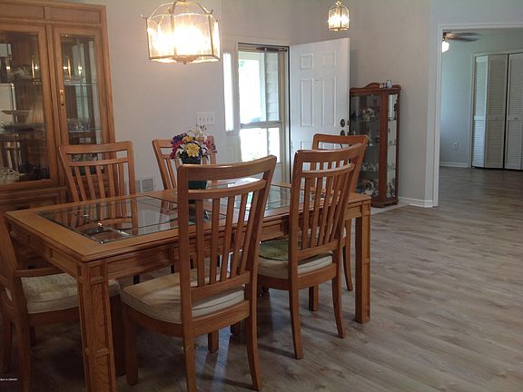 3rd image of 908 Brookmeadow Dr