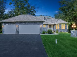 25606 Hamline Ct, Wyoming, MN 55092