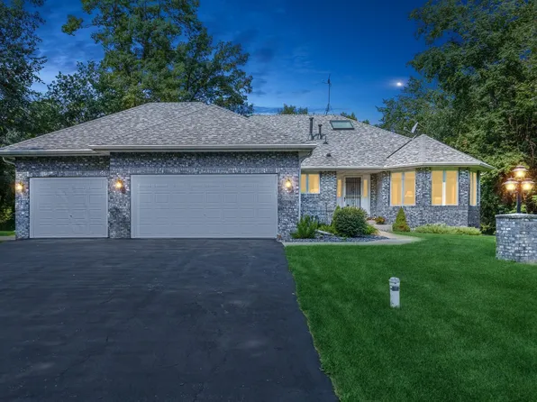 25606 Hamline Ct, Wyoming, MN 55092