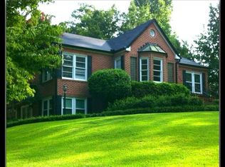 1840 Country Club Dr, Meridian, MS 39305