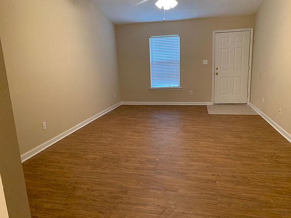 2nd image of 4463 Belair Dr Suite 4