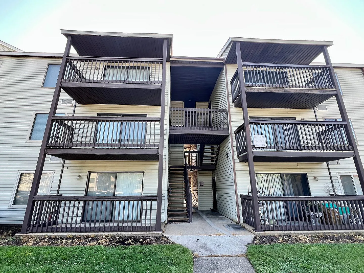 1bth 1bth Condo in Hampton — Photo 2