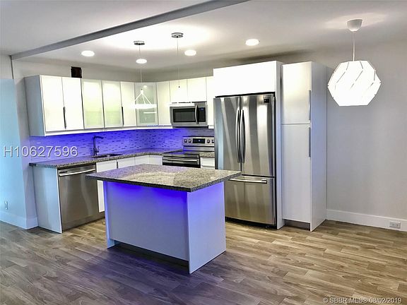 2nd image of 300 SW 134th Way APT E210