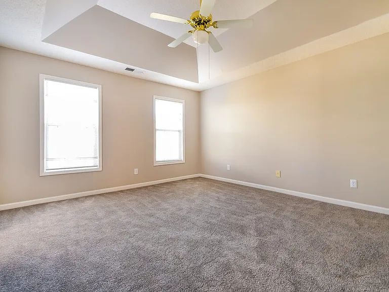 208 Chesapeake Ln — Photo 10